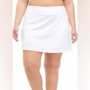 Crown & Ivy Scallop Athleisure Skort (2) - white & aqua